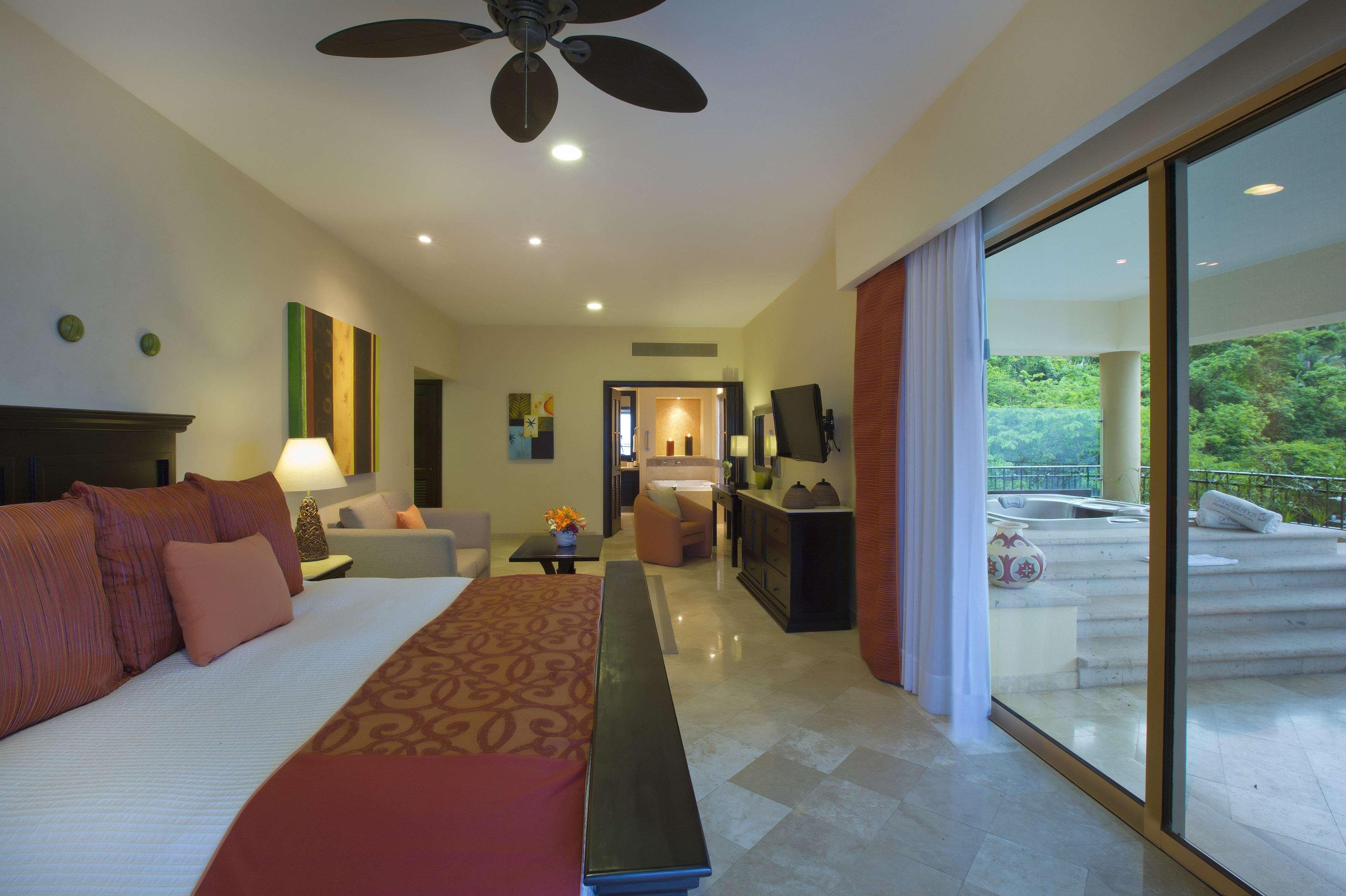 Garza Blanca Preserve Resort & Spa Пуерто Валярта Екстериор снимка